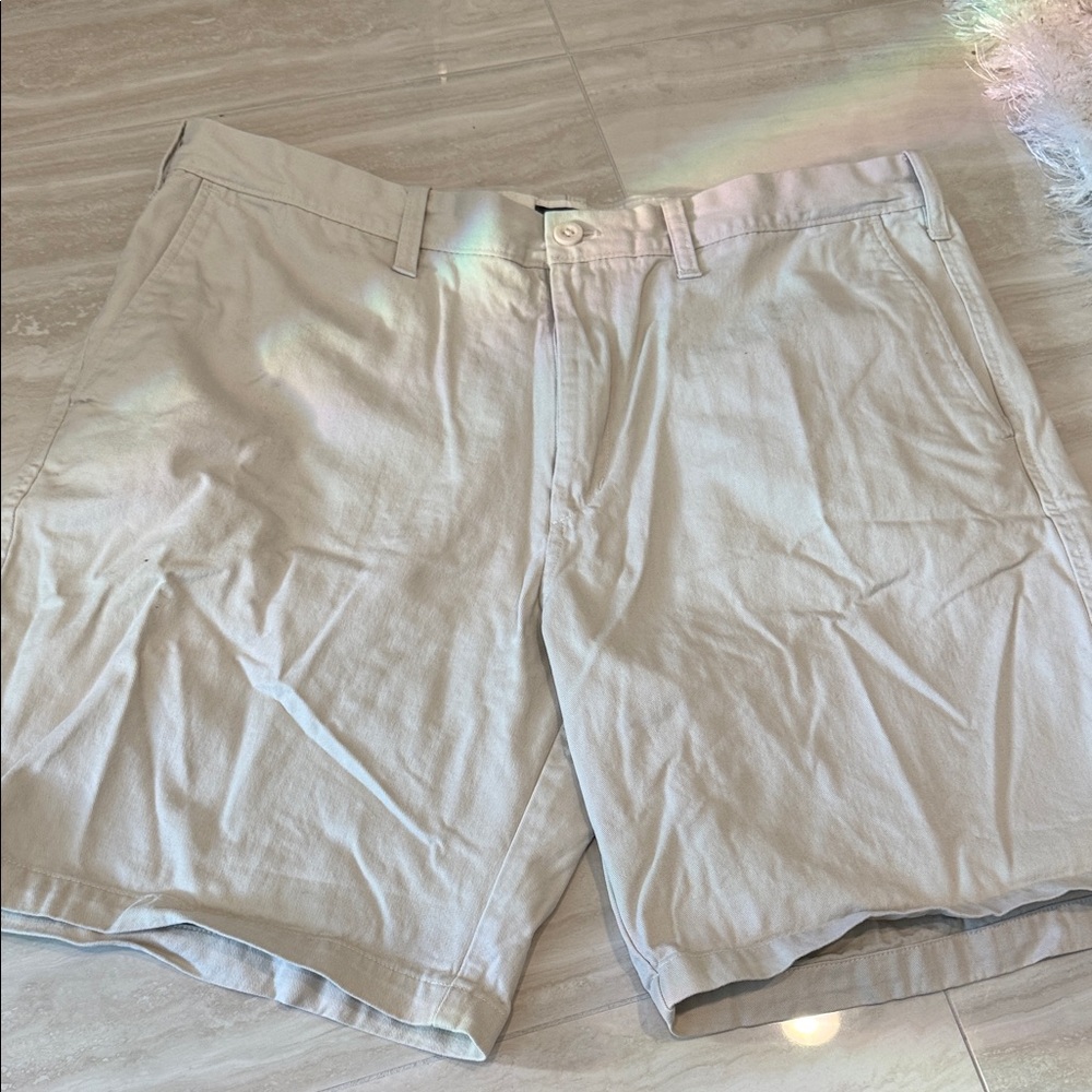 Eddie Bauer Light Gray Men's Shorts